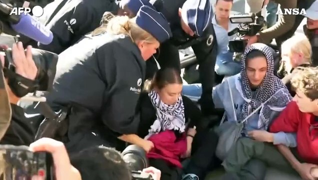Marcia per il clima a Bruxelles, fermata Greta Thunberg