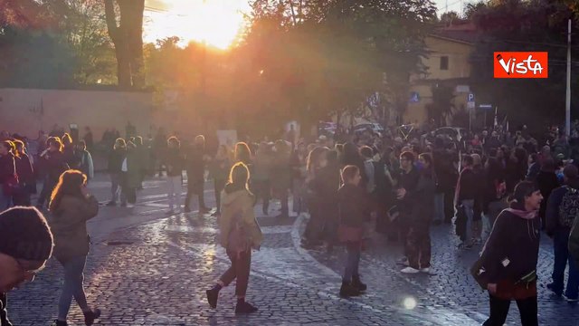 Palestina libera, Israele assassino , gli slogan al corteo pro Pal di Roma