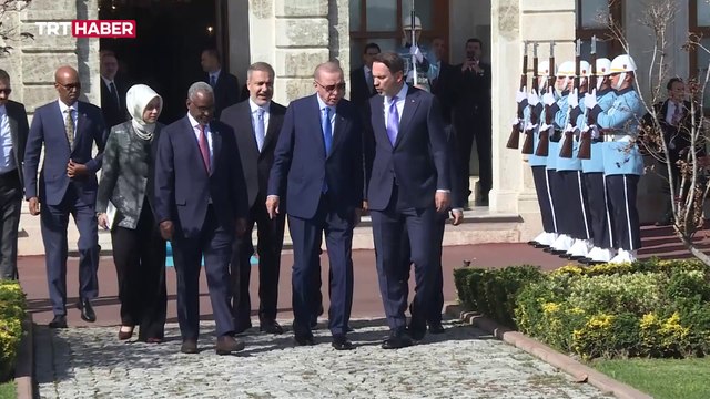 Cumhurbaşkanı Erdoğan Oruç Reis'i Somali'ye uğurladı