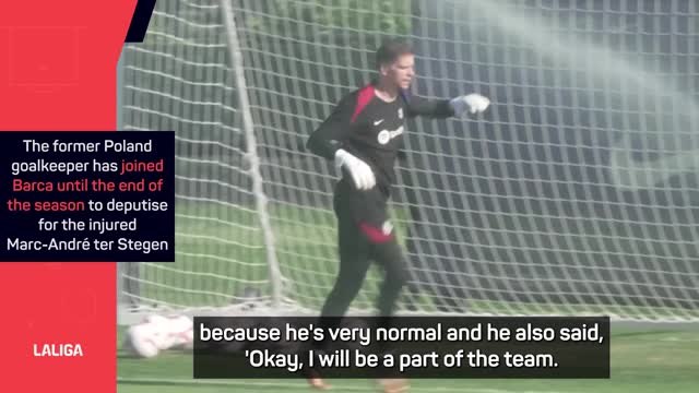 Flick sees Szczesny's 'experience and quality' as boost for Barca