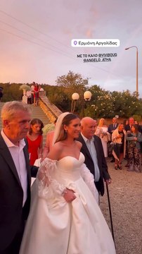 H Τσιμτσιλή και η ομάδα της στην Ερμιόνη για τον γάμο συνεργάτιδας του Happy Day! Οι πρώτες εικόνες