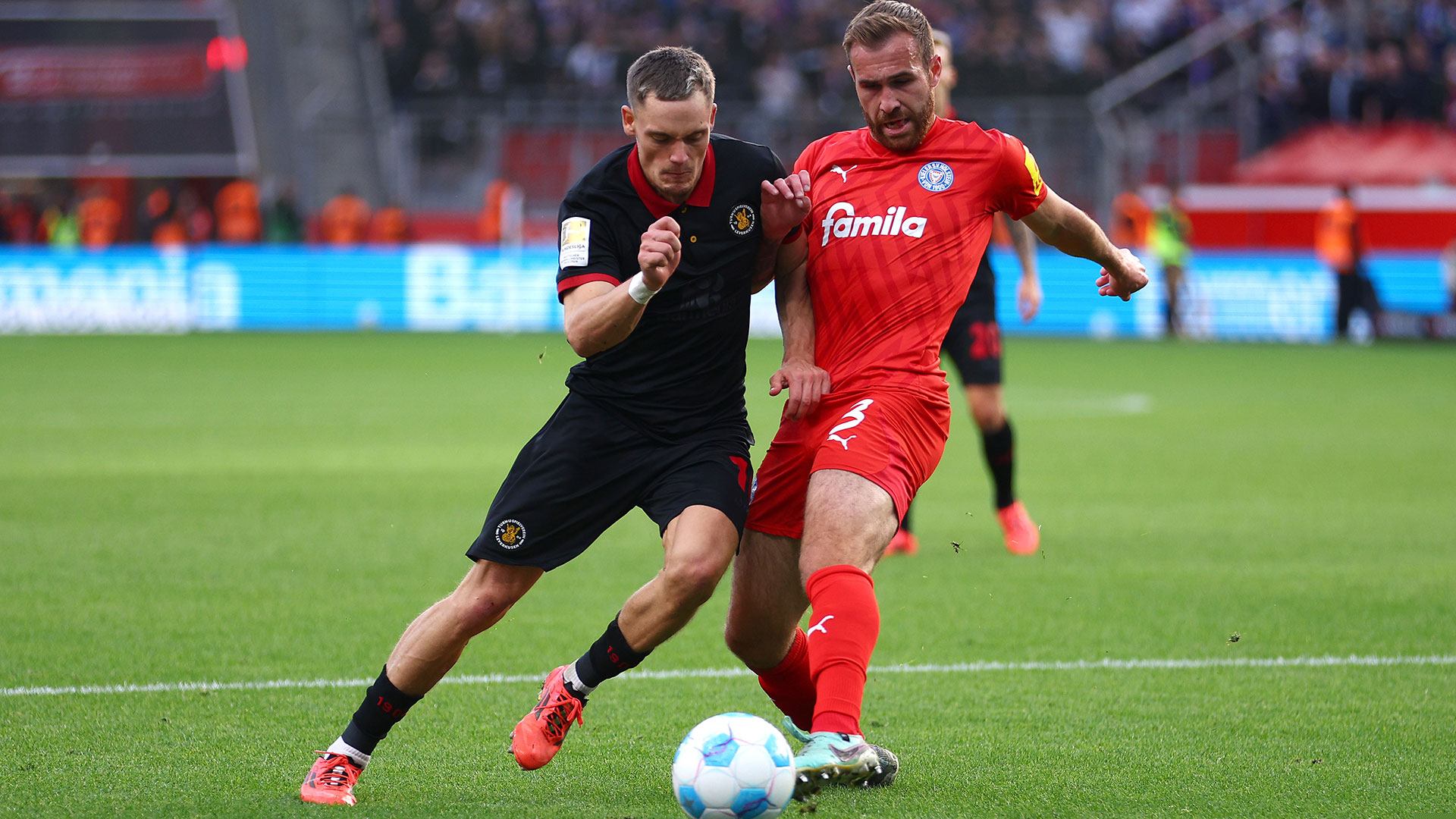 Bayer Leverkusen v Holstein Kiel