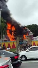 Casarão de antigo museu pega fogo