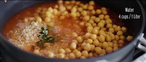 Tasty Spinach Brown Rice with Chickpeas  Easy Plant Based, One Pot Vegan Recipe!