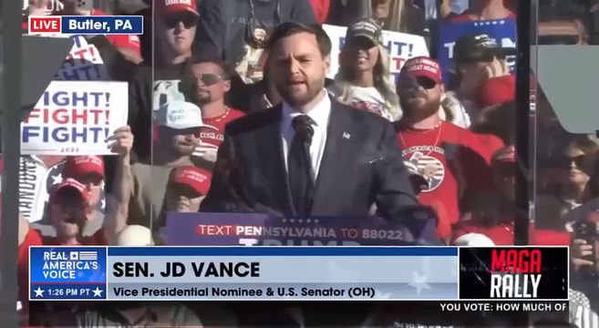 NOUS NE SERONS PAS NIÉS, NOUS RENDRONS LA GRANDE AMÉRIQUE ET NOUS LE FAIREONS ENSEMBLE. - Le sénateur JD Vance, candidat au poste de vice-président, excite la foule avant que le président Donald Trump