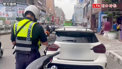 台中北區違規佔用公車停靠區頻繁，警方今年已開罰超過1000件🚏