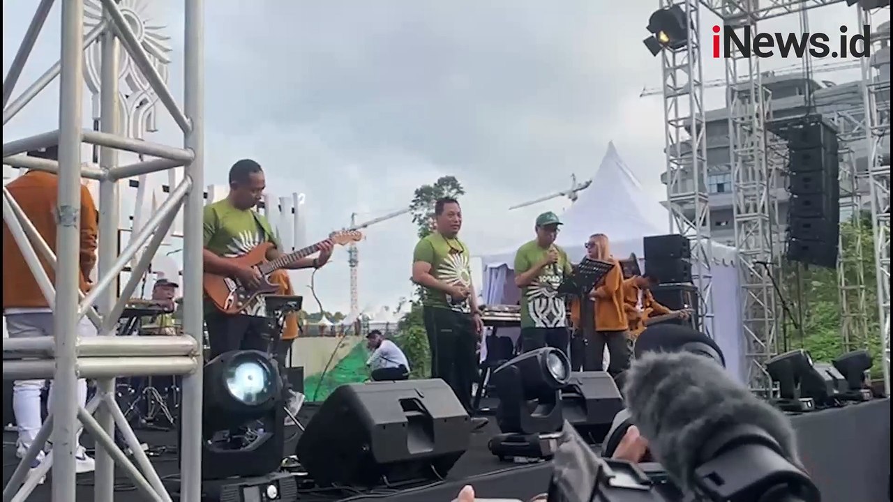 Disaksikan Jokowi, Panglima TNI hingga Menteri PUPR Ngeband Bareng di IKN