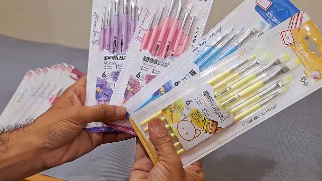 Unboxing and Review of New Design Multi Colors Artist Painting Brushes Set With Wooden Handle for Art Supplies