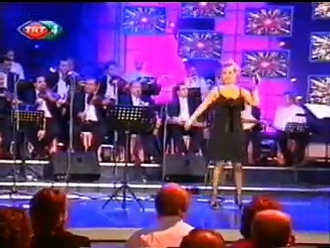 Hüner Coşkuner - Burası agora meyhanesi