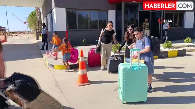 İsrail Saldırılarından Kaçan 426 Yolcu Taşucu Limanı'na Ulaştı