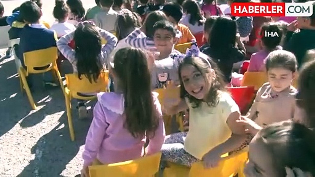 Anaokulu öğrencileri veteriner uygulamaları dersi aldı