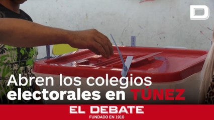 Descargar video: Abren los colegios electorales para los más de 9 millones de tunecinos llamados a votar en las presidenciales