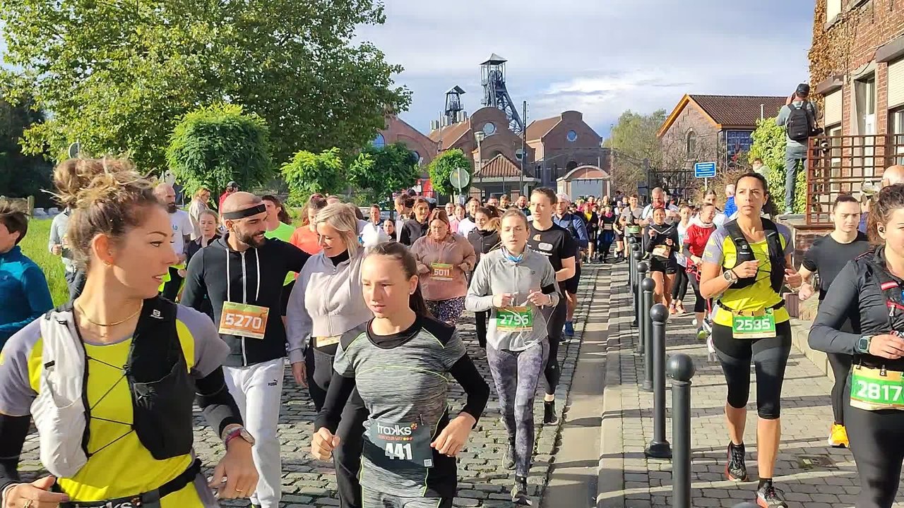 Le départ du jogging du Bois du Cazier 2024 à Marcinelle