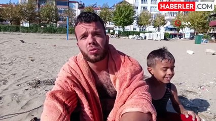 Plaja gelen yerli ve yabancı turistlere dev vapur sürprizi