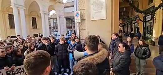 Download Video: Chieti, il presidente della Provincia incontra gli studenti del Masci