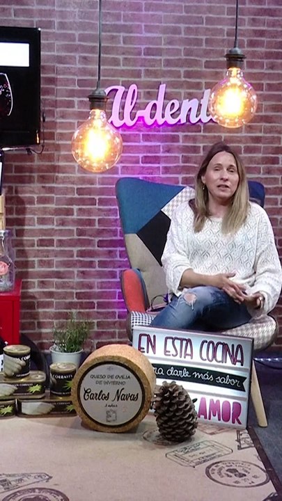 ANA RECOMENDANDO LAS TERRRAZAS DEL BAR LA FRESA, TABERNA CENTRO Y LA VUELTA DE VACACIONES DEL RESTAURANTE TRASHOGUERO