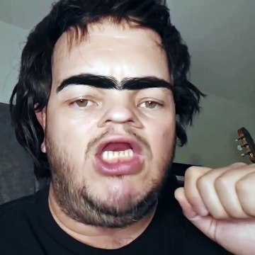 Şahan Gökbakar Acun Ilıcalı'yla dalga geçti: Kim olduğunu bilmediğimiz yapıyla mücadele ediyoruz