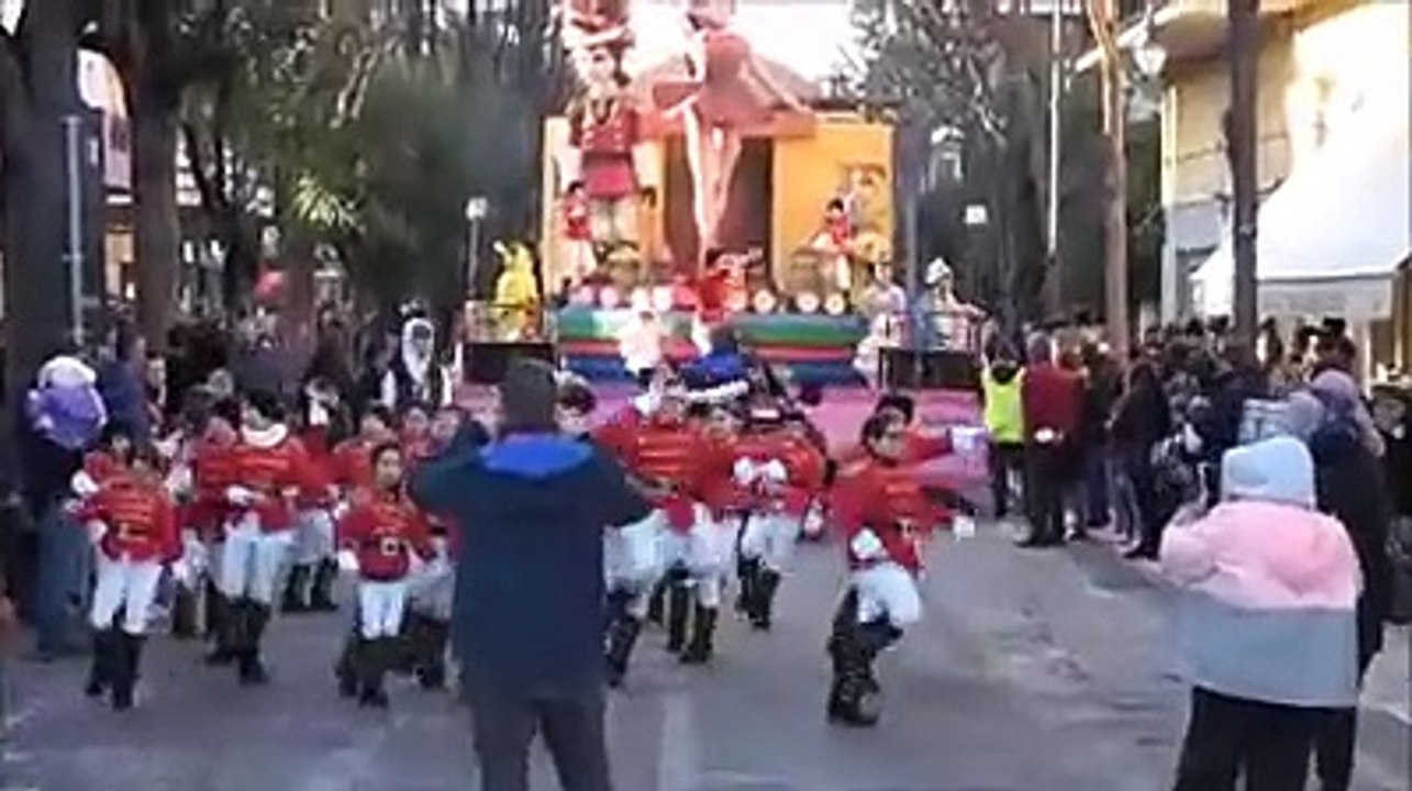 Marted? grasso, sfila il Carnevale d'Abruzzo