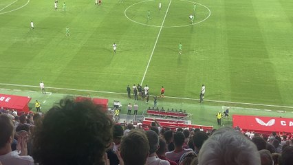 Navas Hace Historia en el Derbi: La Aplauso del Público al Superar a Joaquín Sánchez