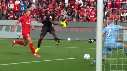 6e j. - Leverkusen rattrapé par Holstein Kiel