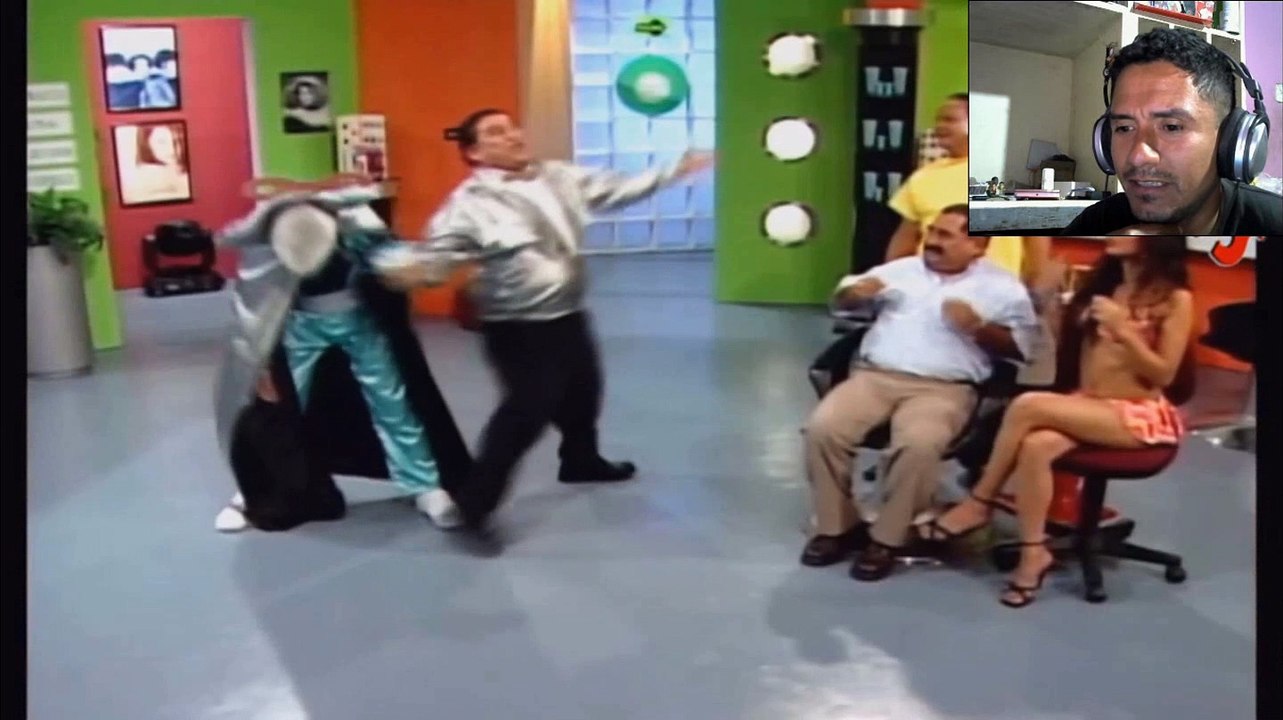 ANDY V asi fue primera aparicion EN TV EN peluqueria de melcochita JUNTO A RAMON GARCIA