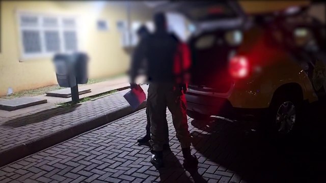 Motorista de Fiat Uno é preso por embriaguez após acidente em Campo Bonito
