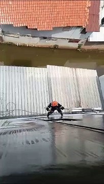 Rekomendasi Jasa Perbaikan Serta Waterproofing Dinding Gedung Rembes
