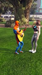 Spiderman Saves Girlfriend from Bike Accident and Dances with Grand Spider
