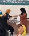 Viral! Panitia Pembagian Bantuan Gizi, Ambil Kembali Telur Yang Dibagi Usai Di Foto
