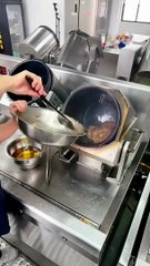 Semi-automatic cooking machine