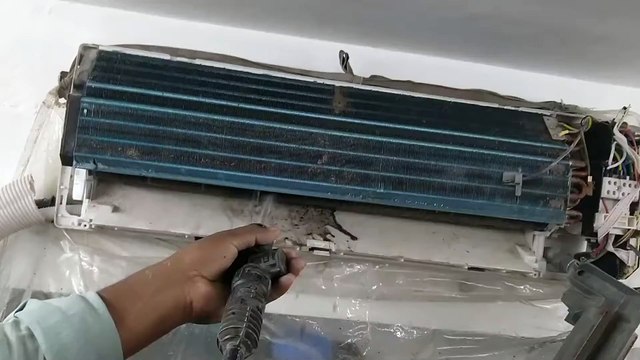 Air conditioner indoor cleaning