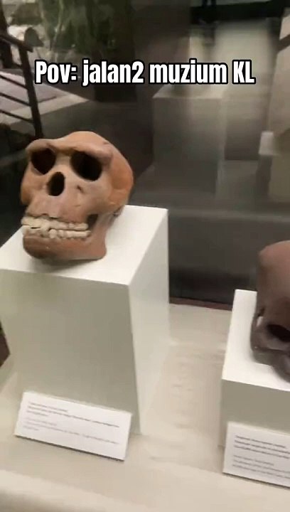 Who made this replica?