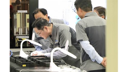 [기업] 이재용, '전자 산업의 쌀' MLCC 필리핀 공장 방문..."기회 선점해야" / YTN