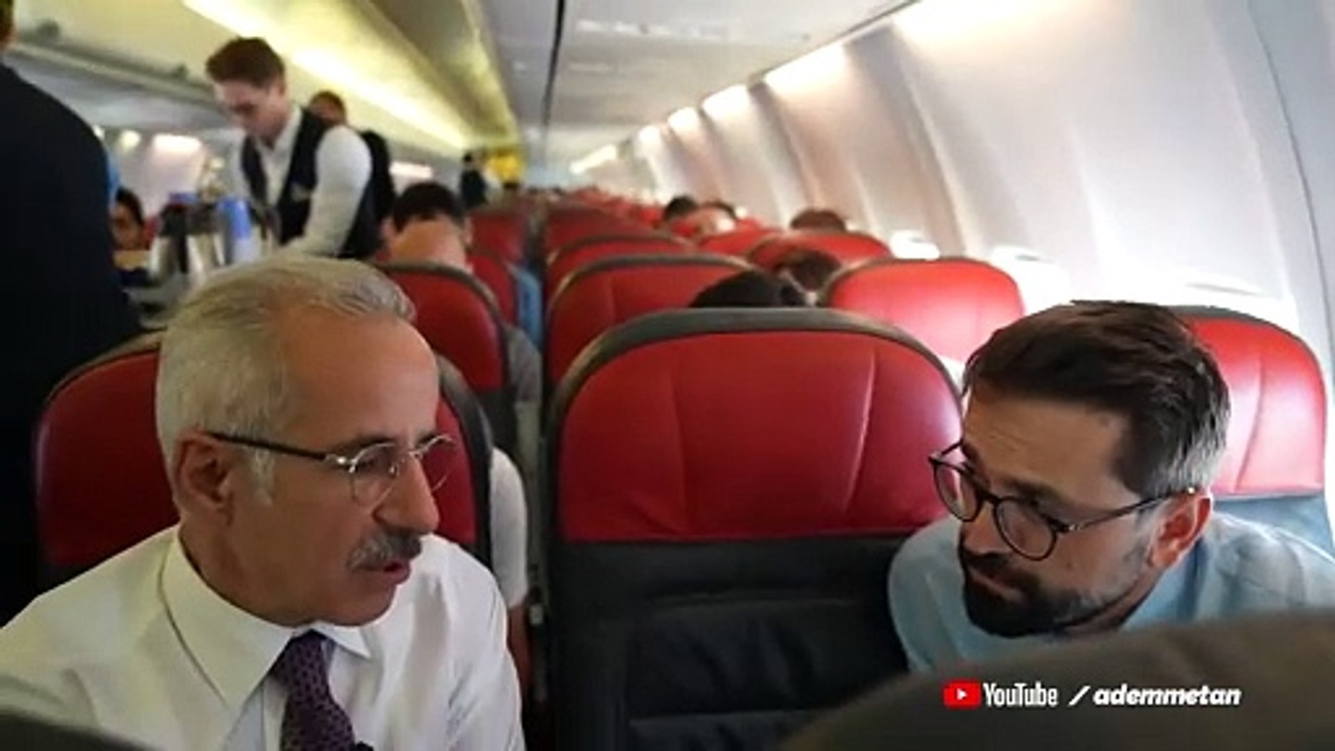 ⁣Bakan Uraloğlu'ndan Discord Gündemine İlişkin Açıklama