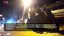 Keren! Gajah Membantu Petugas Banjir di Chiang Mai Thailand