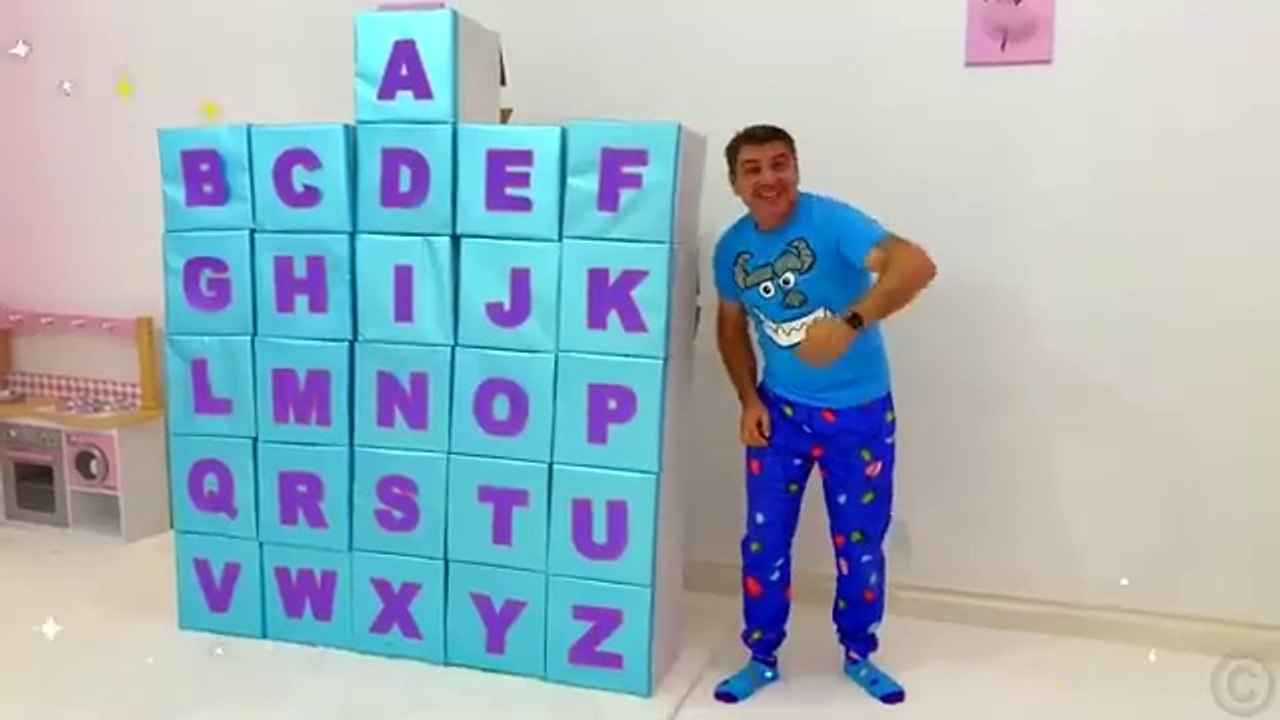 Nastya and dad are learning the alphabet