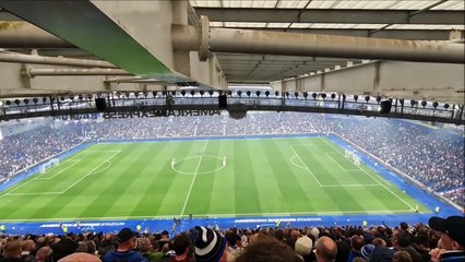 Watch as Brighton and Hove Albion pays tribute to former manager Barry Lloyd