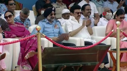 Hava gösterisi ölümle bitti! Sıcak çarpmasından 5 kişi öldü