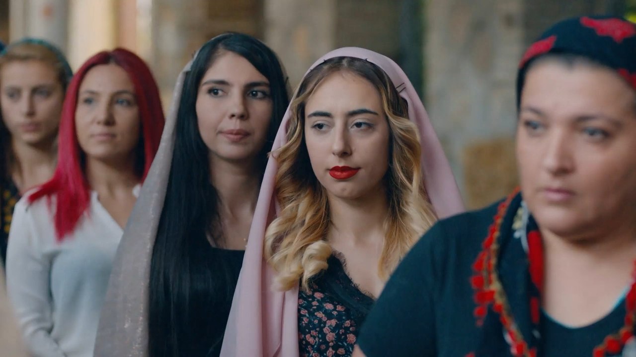 مسلسل العروس الجديدة الحلقة 144 الطويلة (Arabic Subtitles) FULL HD