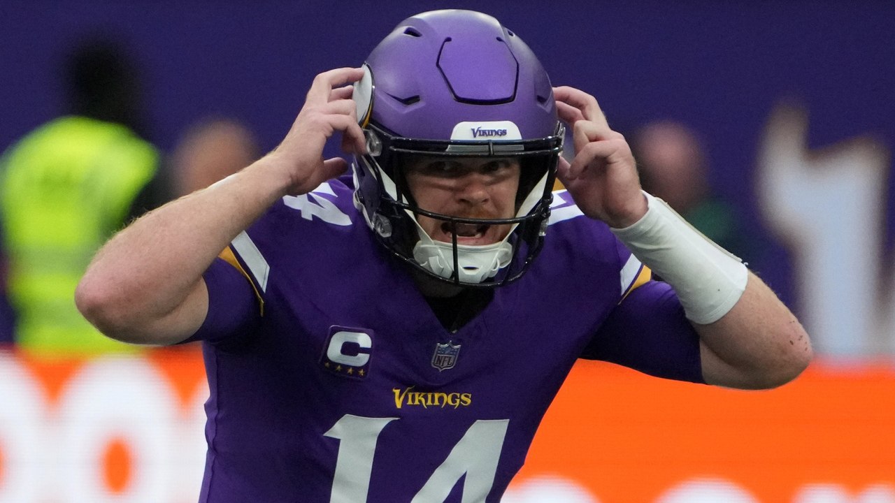 Vikings Triumph in London: Rodgers Struggles with Jets