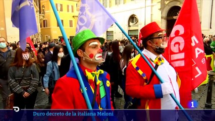 Meloni prepara un decreto'Anti-Gandhi' que criminaliza las protestas pasivas