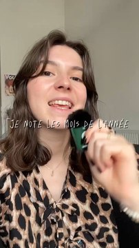 Je me rends compte que les mois d’hiver sont moins bien vécus et perso ma santé mentale est bcp plus souvent en PLS l’hiver a cause du froid, de la nuit qui tombe tôt, mon anxiété augmente… Toi aussi ? Quelles sont tes notes pour chacun des mois ?