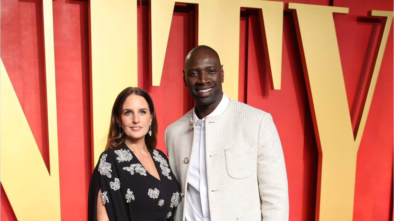 GALA VIDEO - Omar Sy et sa femme Hélène : 17 ans après leur mariage, c’est toujours l’amour fou !