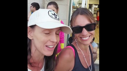 La tajante reacción de Pampita cuando una fan le pidió en la calle que perdone a García Moritán