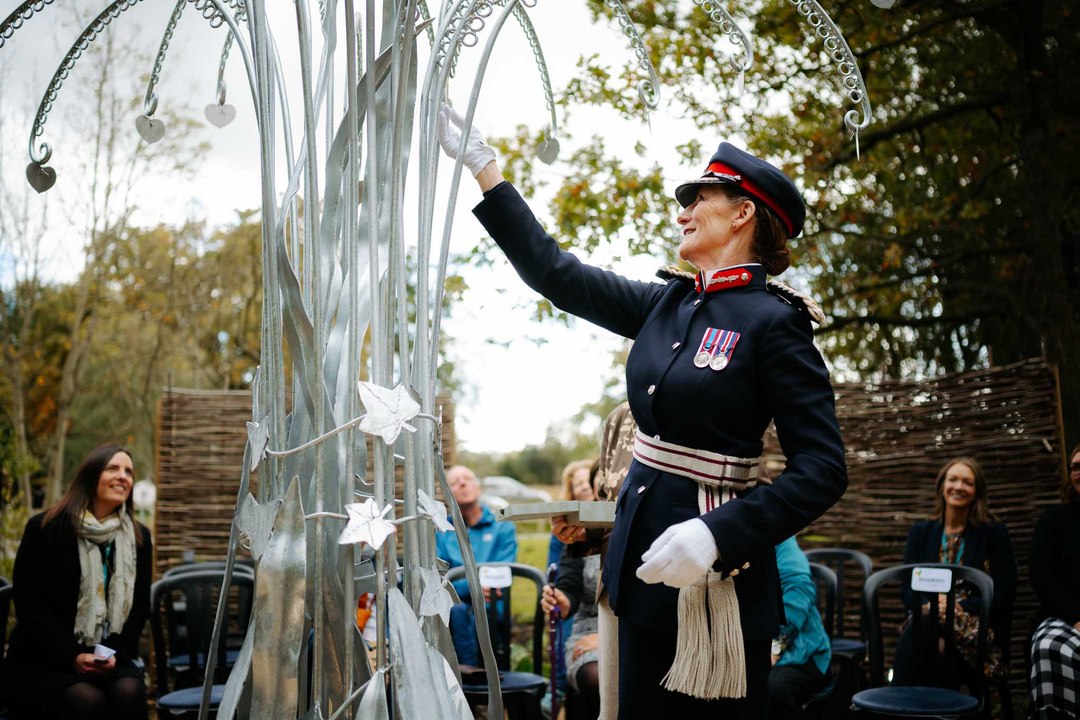 A Beautiful New Tree Sculpture Has Been Unveiled at Severn Hospice in Shrewsbury