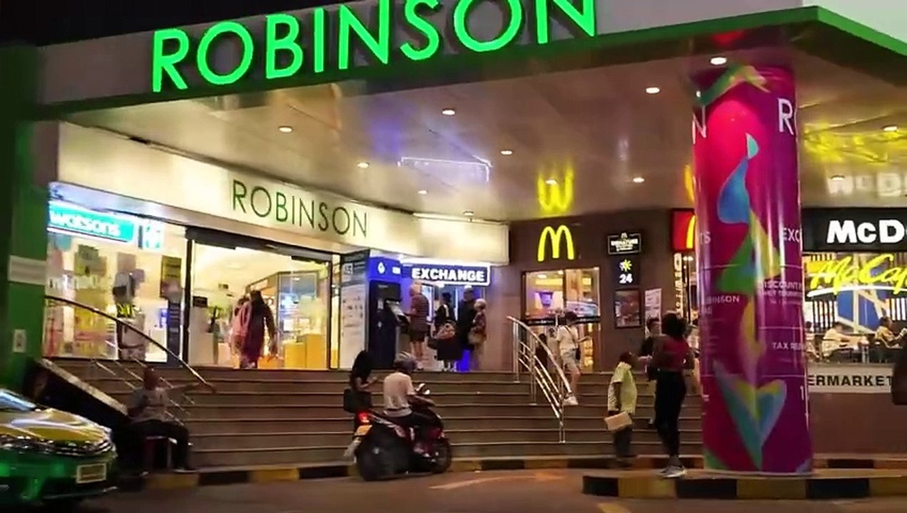 Bangkok 2024 Nightlife SHOWDOWN Sukhumvit Road vs Thermae Cafe