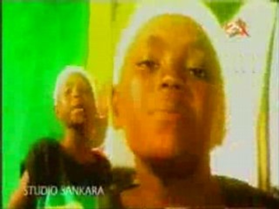 Seneweb Videos    Video    Alex - Dioufa Niokhobaye