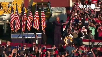 Trump culpa migrantes por introduzirem 'genes ruins' nos EUA