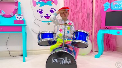 Nastya and her friends organized a super rock band