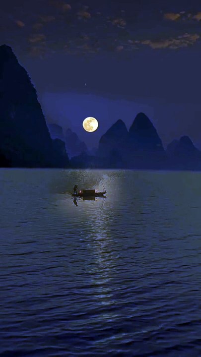 Night peace between water